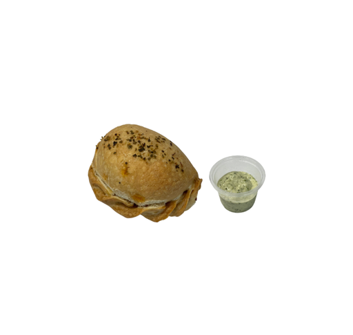 [024544] Empanada jumbo de punta de palomilla con mayo de recao aparte             